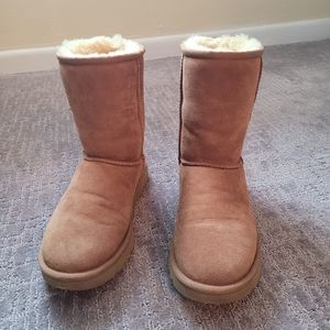 UGG Classic Short Boots